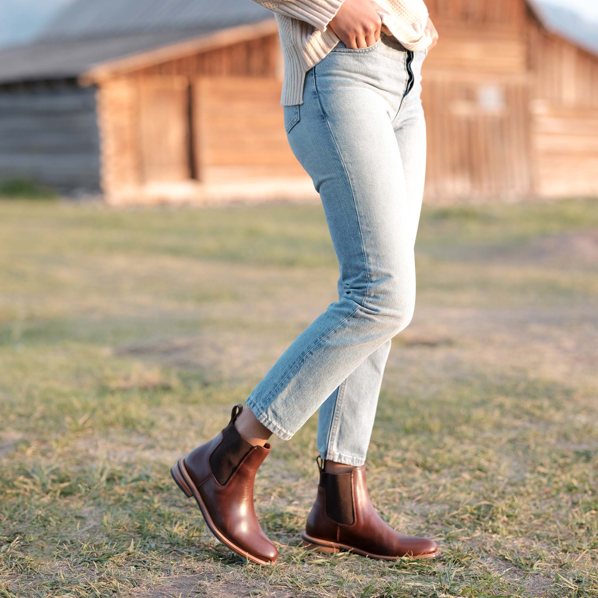 Carmen Chelsea Boot Brandy