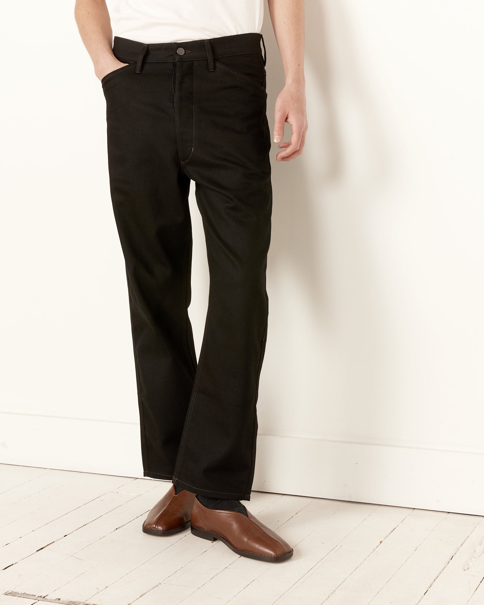 Curved 5 Pocket Pant in Black